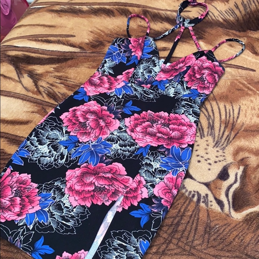Bodycon floral part dress